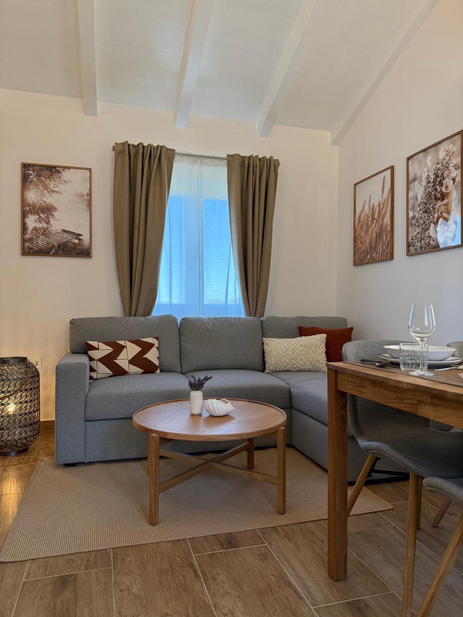 Guest House Lena, Nerezine, Mali Losinj Bagian luar foto