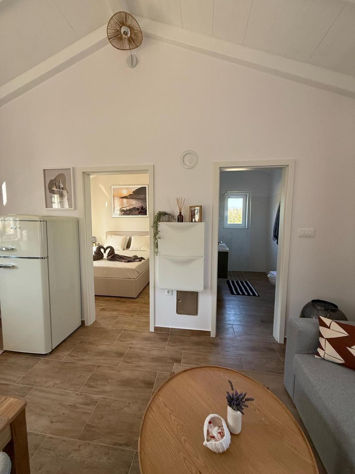 Guest House Lena, Nerezine, Mali Losinj Bagian luar foto