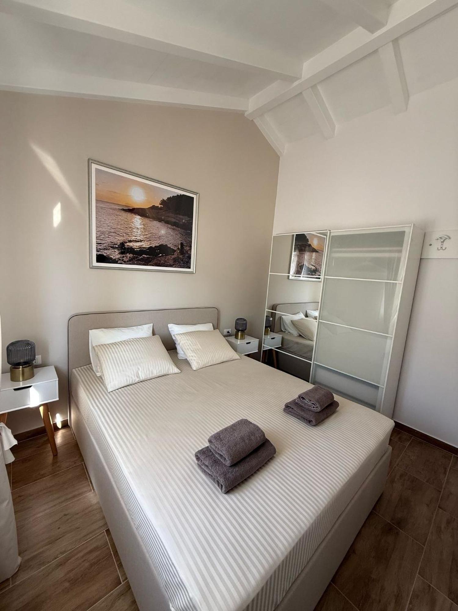 Guest House Lena, Nerezine, Mali Losinj Bagian luar foto